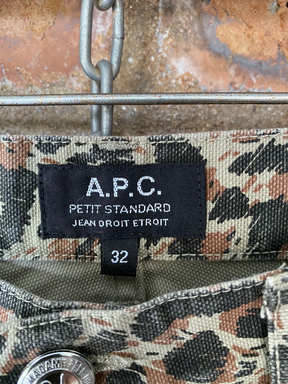 A.P.C. × Japanese Brand 2000s APC Tiger stripe Camo crop pants Size US 32 / EU 48 - 9 Thumbnail
