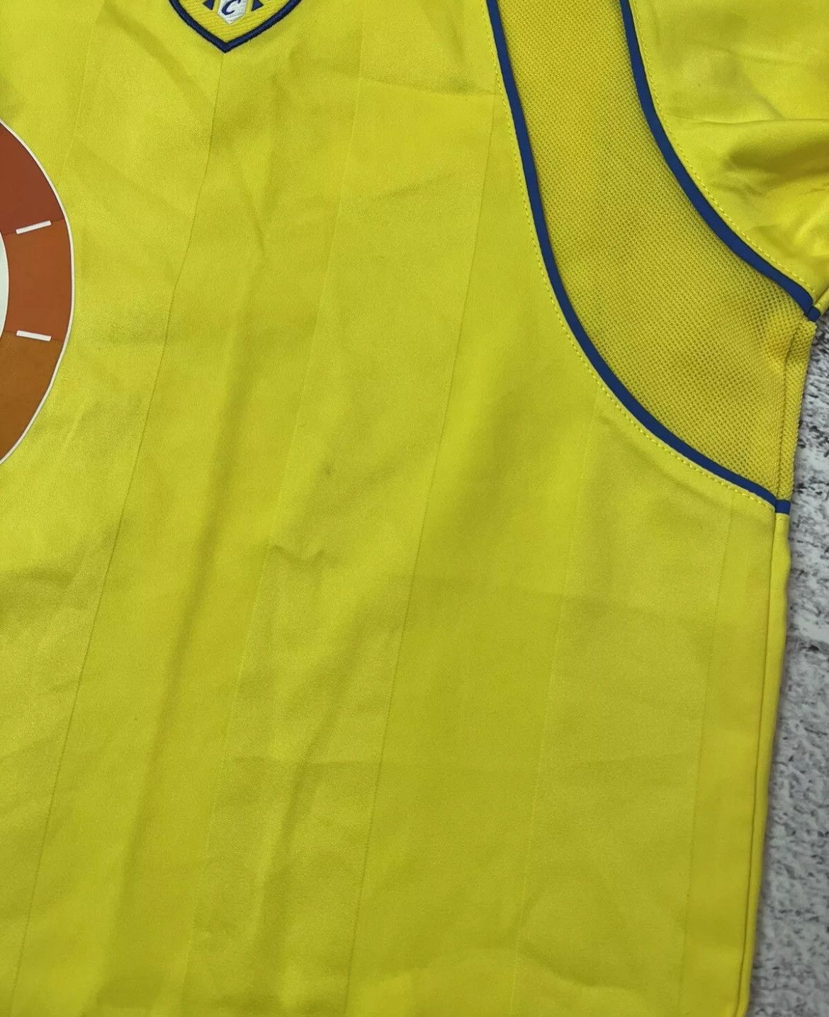 Vintage Leeds united Soccer Jersey Mens size Xl 2005/2005 vintage Size US XL / EU 56 / 4 - 7 Thumbnail