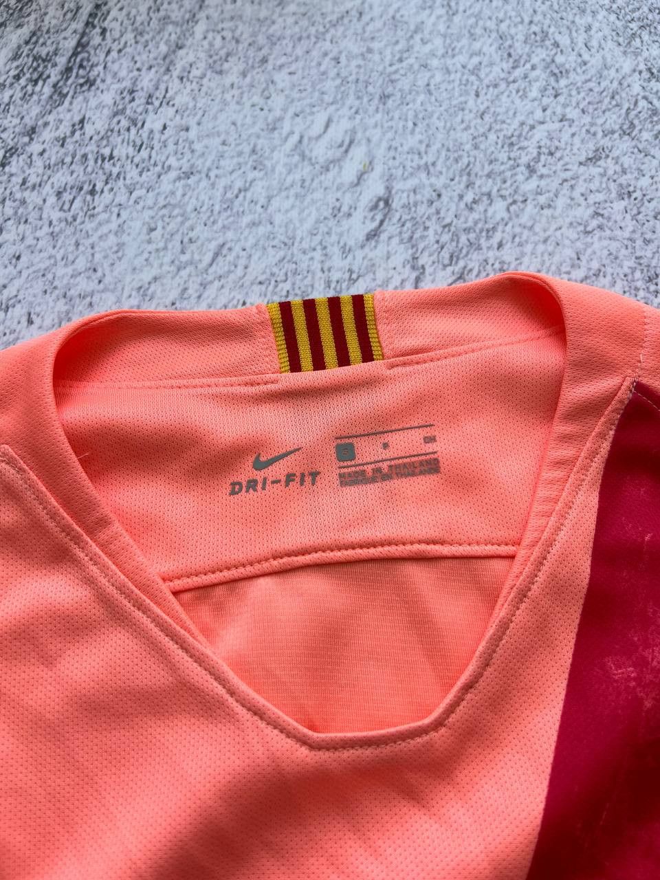 Nike Barcelona reflective nike 2018/2019 jersey blokecore rare Size US S / EU 44-46 / 1 - 13 Thumbnail