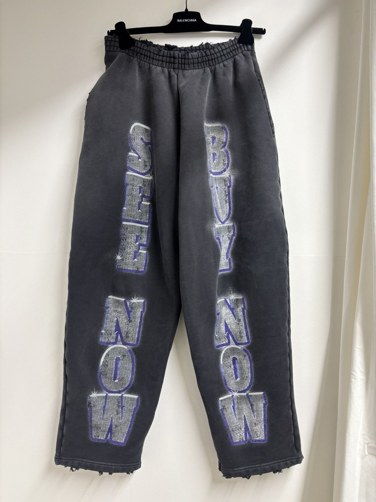 Balenciaga Balenciaga see now buy now sweatpants Size US 32 / EU 48 - 1 Thumbnail