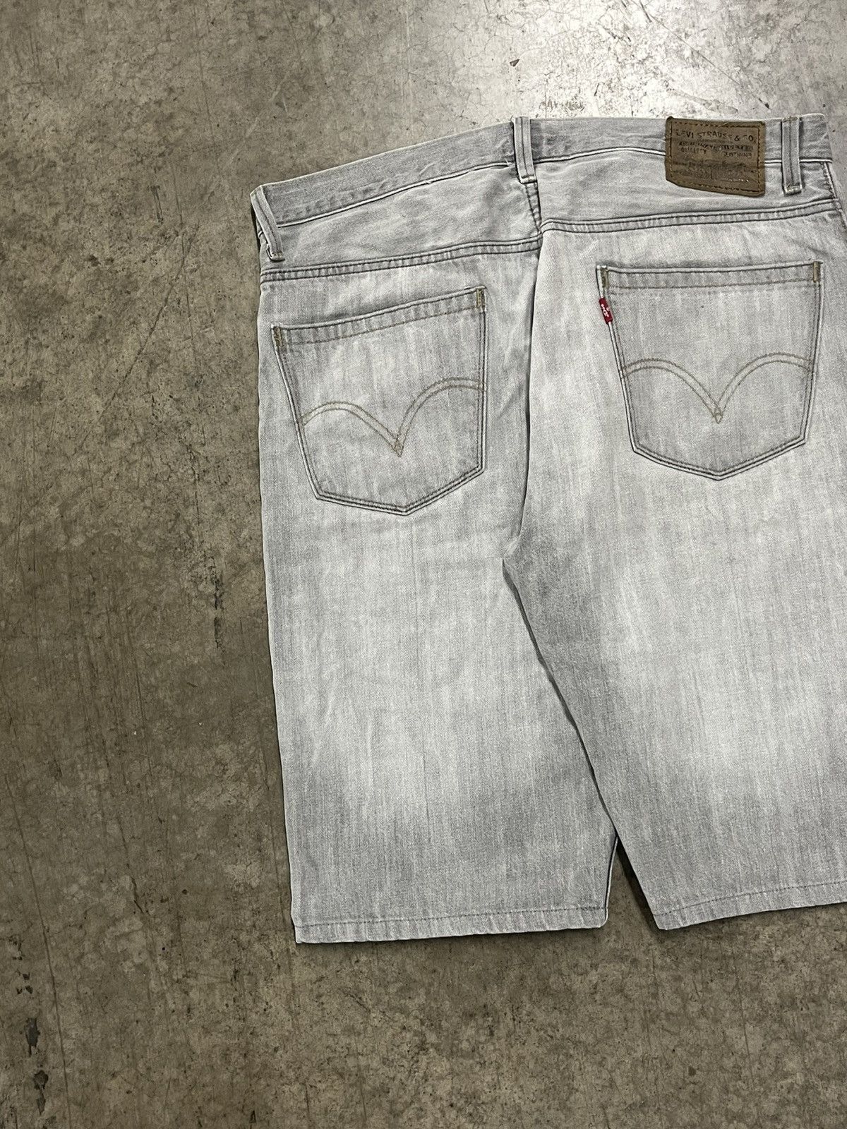 Levi's × Vintage Levi’s jorts vintage baggy fit faded gray streetwear hype Size US 36 / EU 52 - 3 Thumbnail