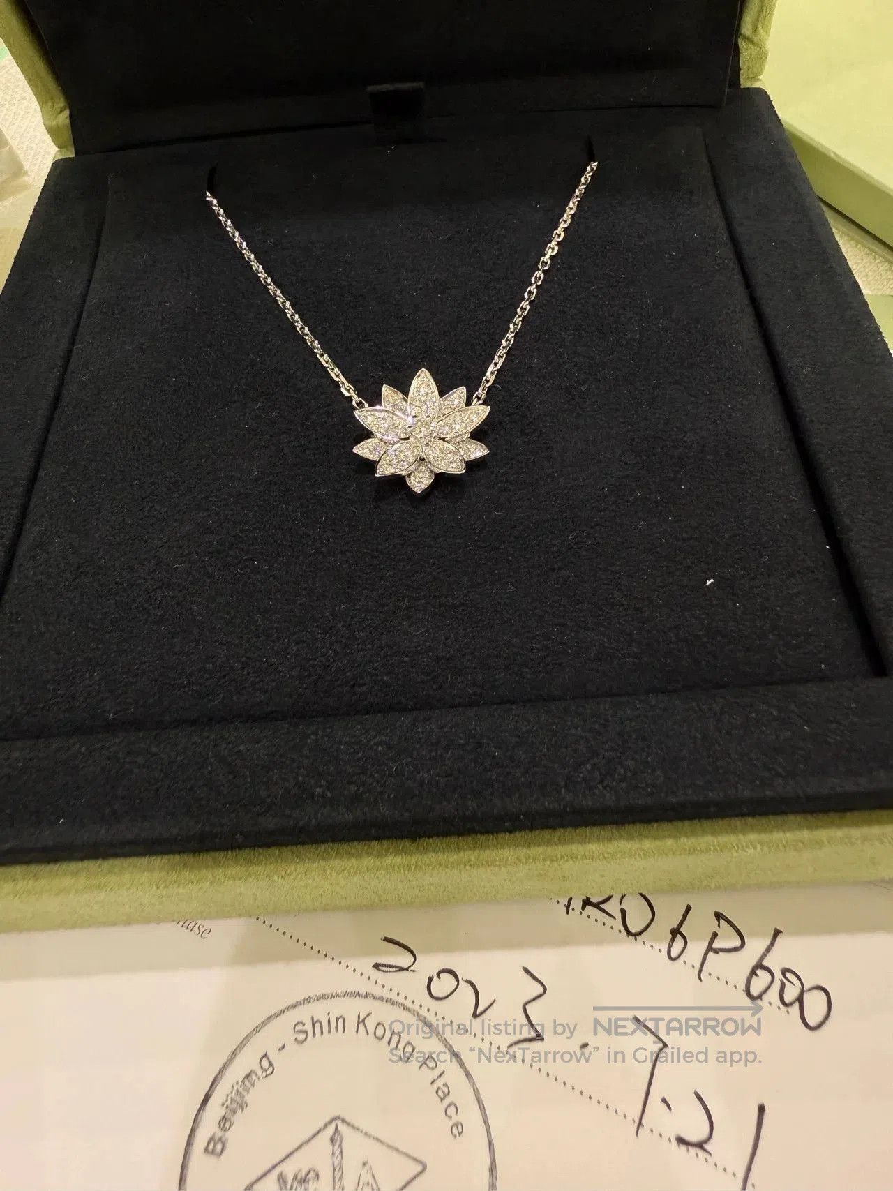 Van Cleef & Arpels Van Cleef & Arpels Lotus Diamond Necklace. Size ONE SIZE - 2 Thumbnail