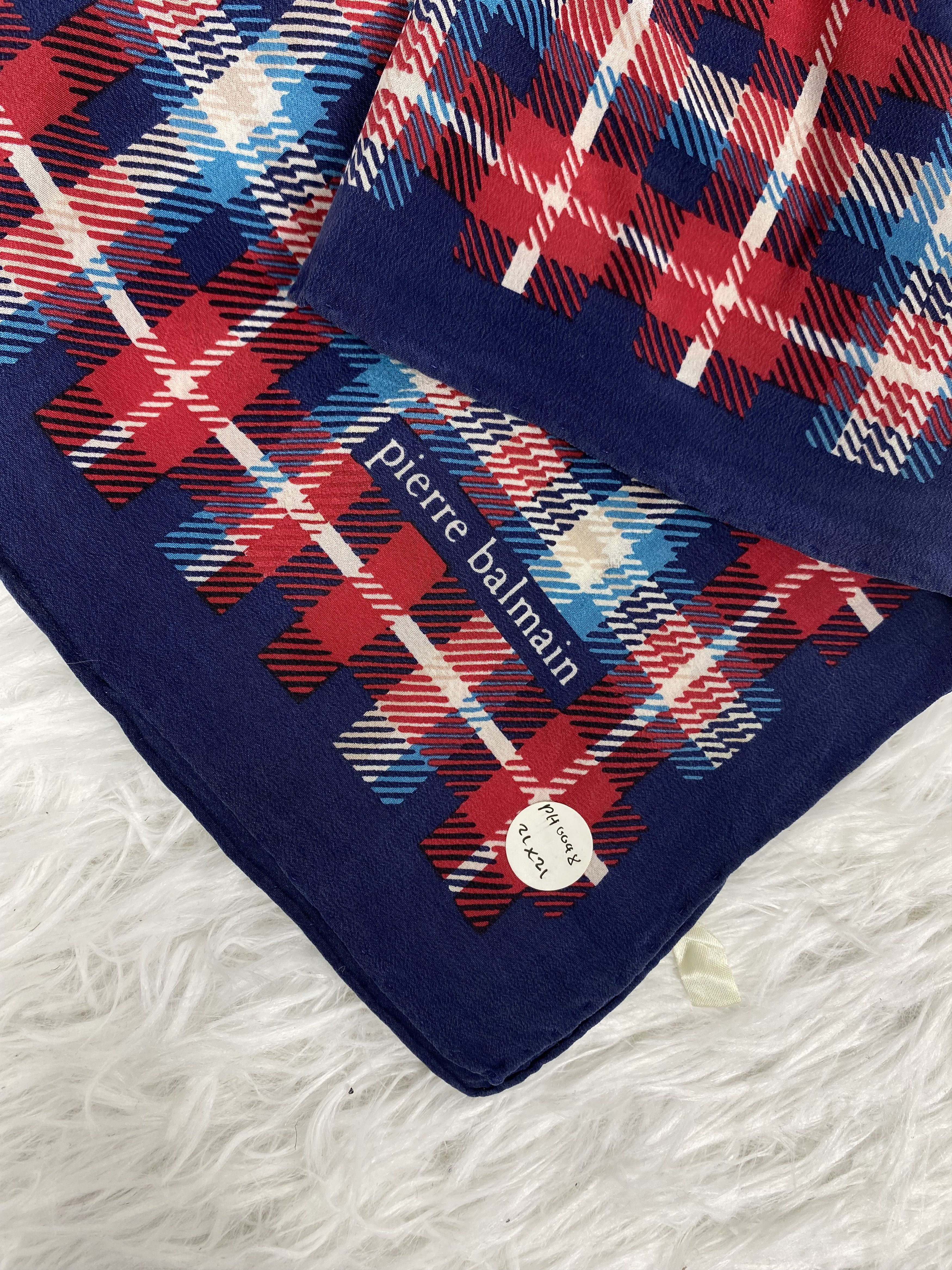 Pierre Balmain Vintage Pierre Balmain Handkerchief PH0048 Size ONE SIZE - 2 Thumbnail