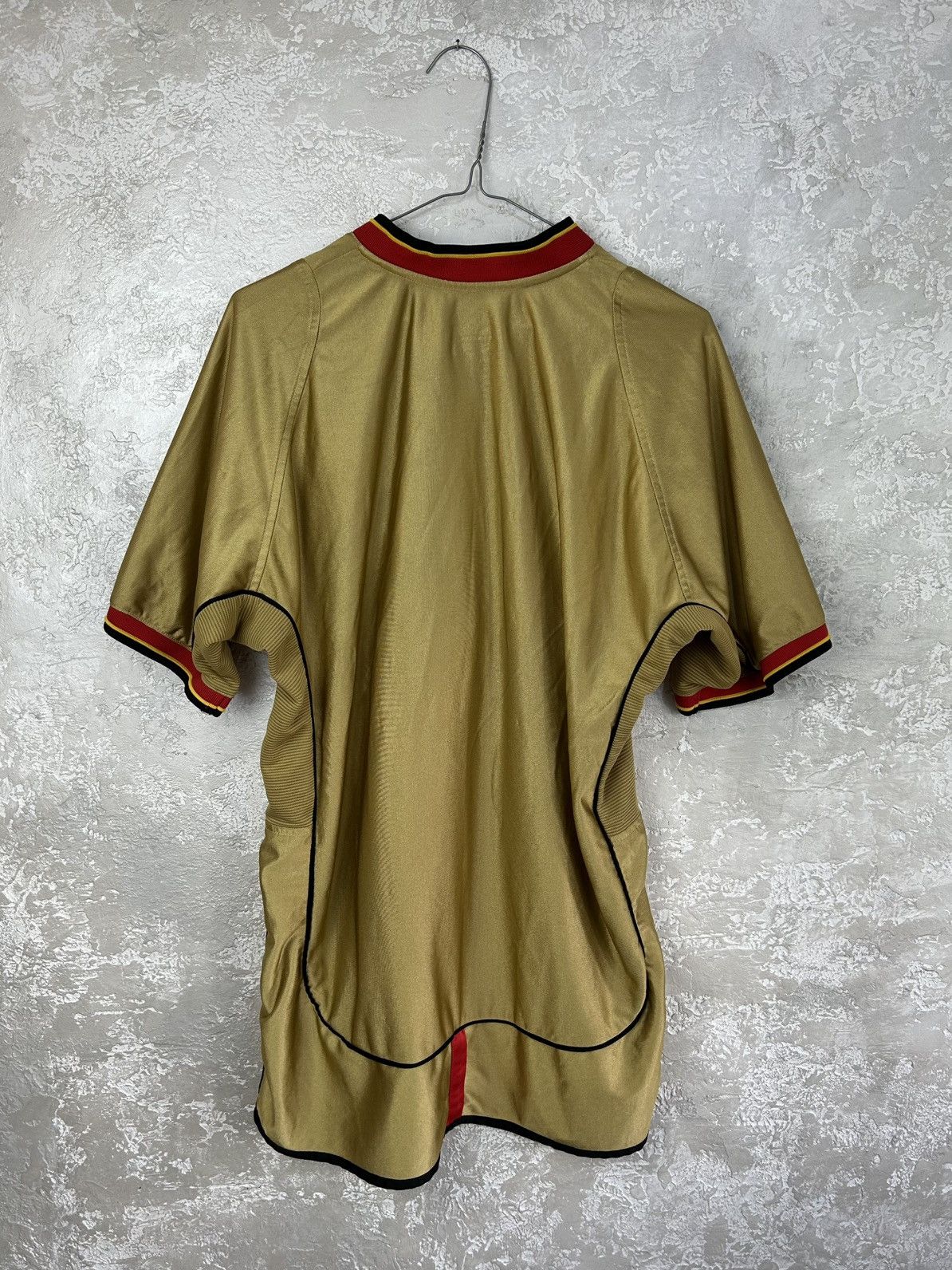 Umbro Vintage 2002-03 Galatasaray Football Shirt Jersey Umbro Size US L / EU 52-54 / 3 - 7 Thumbnail
