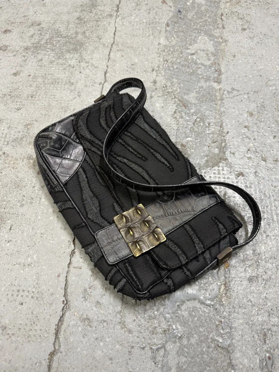Just Cavalli 2000s Cavalli Crocodile Buckle Black Exotic Handle Bag Size ONE SIZE - 6 Thumbnail