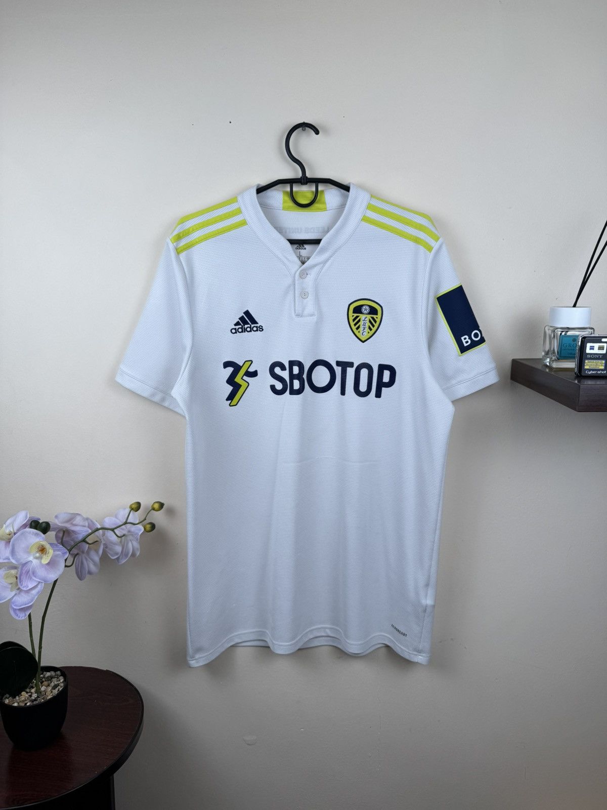 Adidas Leeds United 2021 2022 Jersey Adidas Home Shirt Football L Size US L / EU 52-54 / 3 - 1 Thumbnail