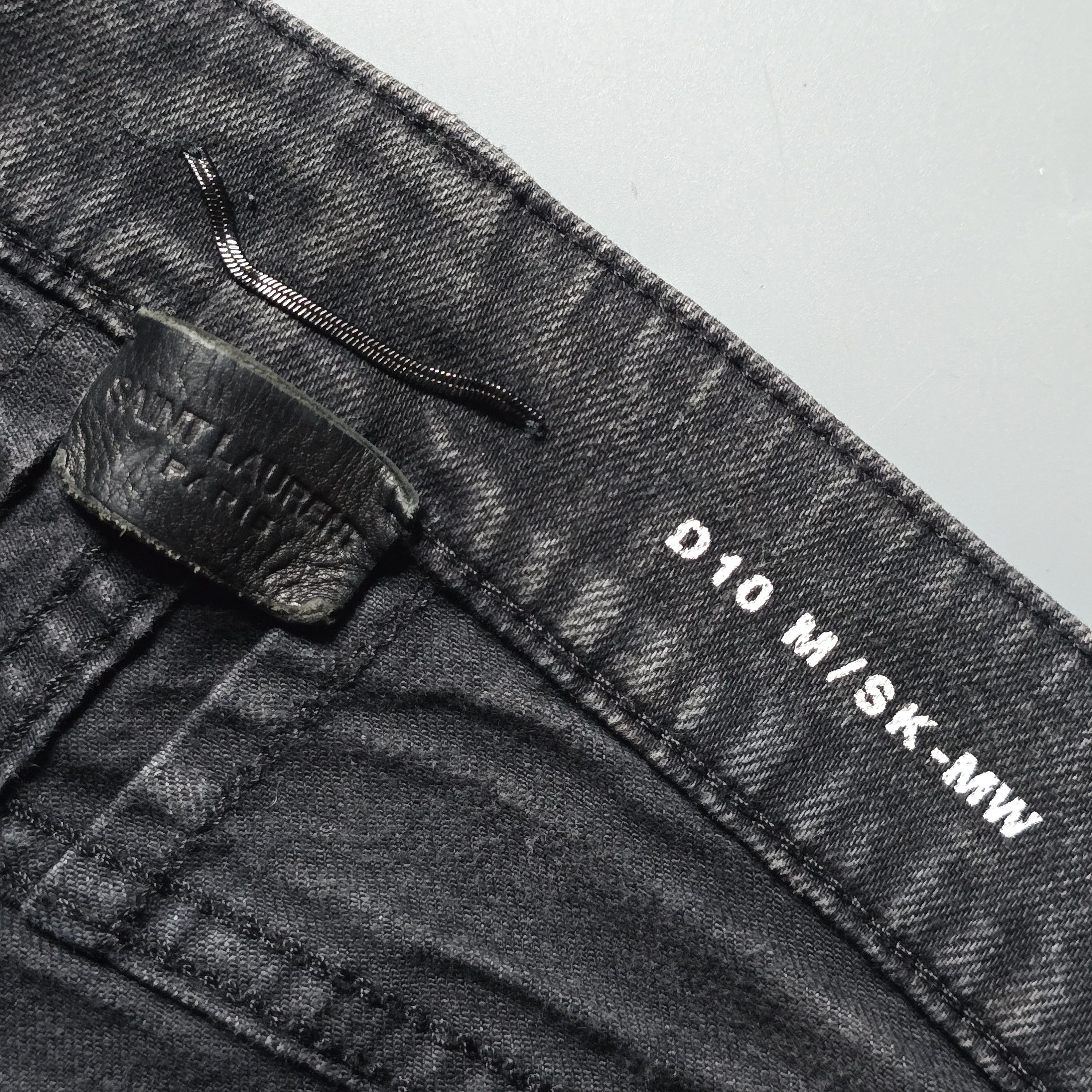 Saint Laurent Paris Saint Laurent - AW16 Runway Raw Hem Skinny Jeans Size US 28 / EU 44 - 7 Thumbnail