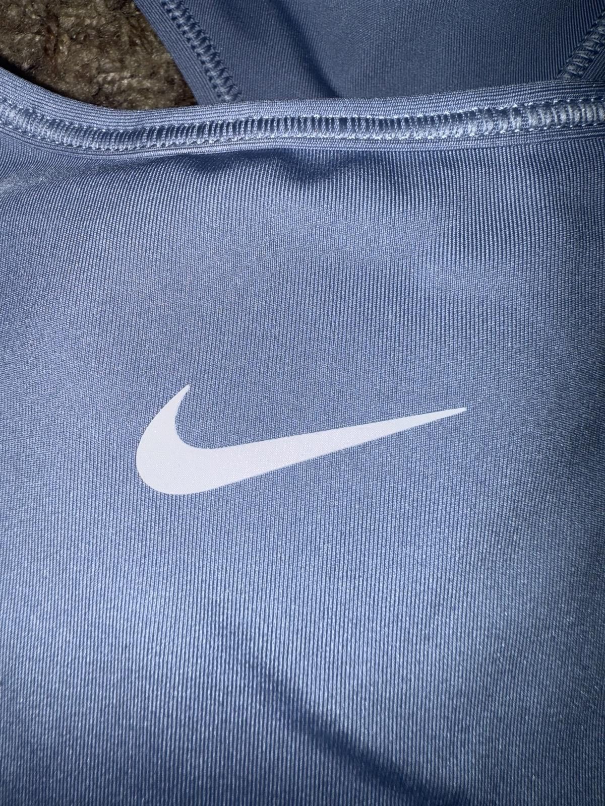 Nike Nike Swoosh Women's Medium-Support 1-Piece Pad Sports Bra Medium Size ONE SIZE - 4 Thumbnail