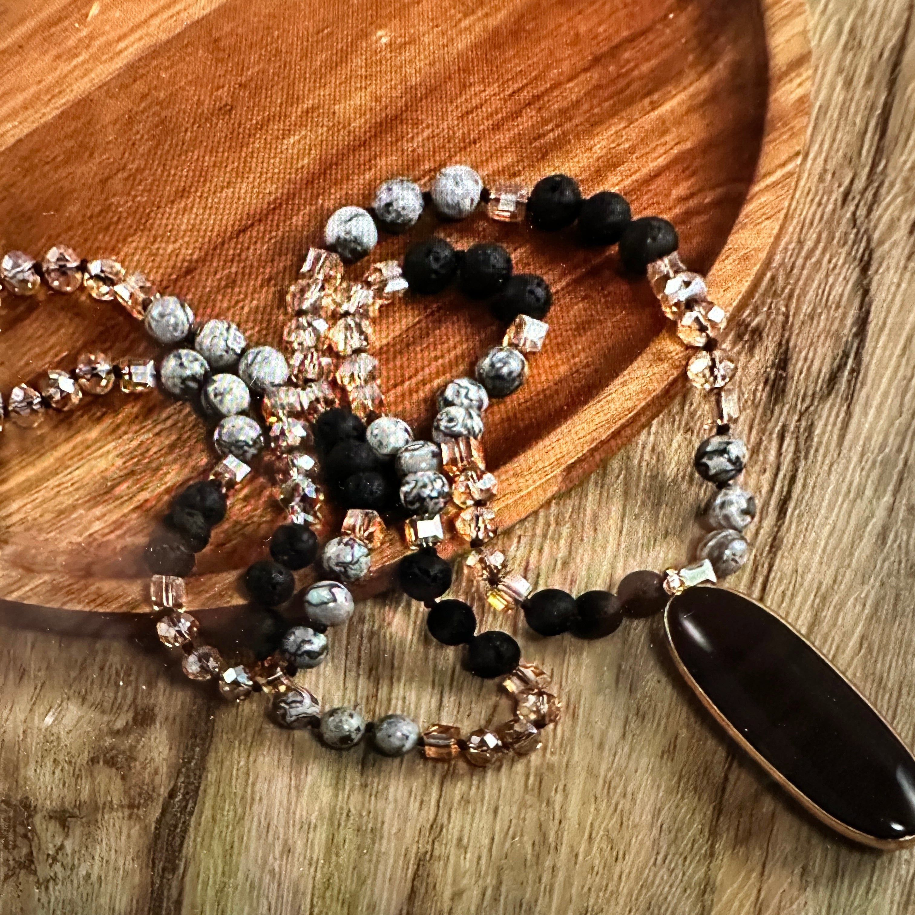 Other Bohemian Vintage Natural Stone & Glass Beaded Knot Necklace Size ONE SIZE - 2 Thumbnail