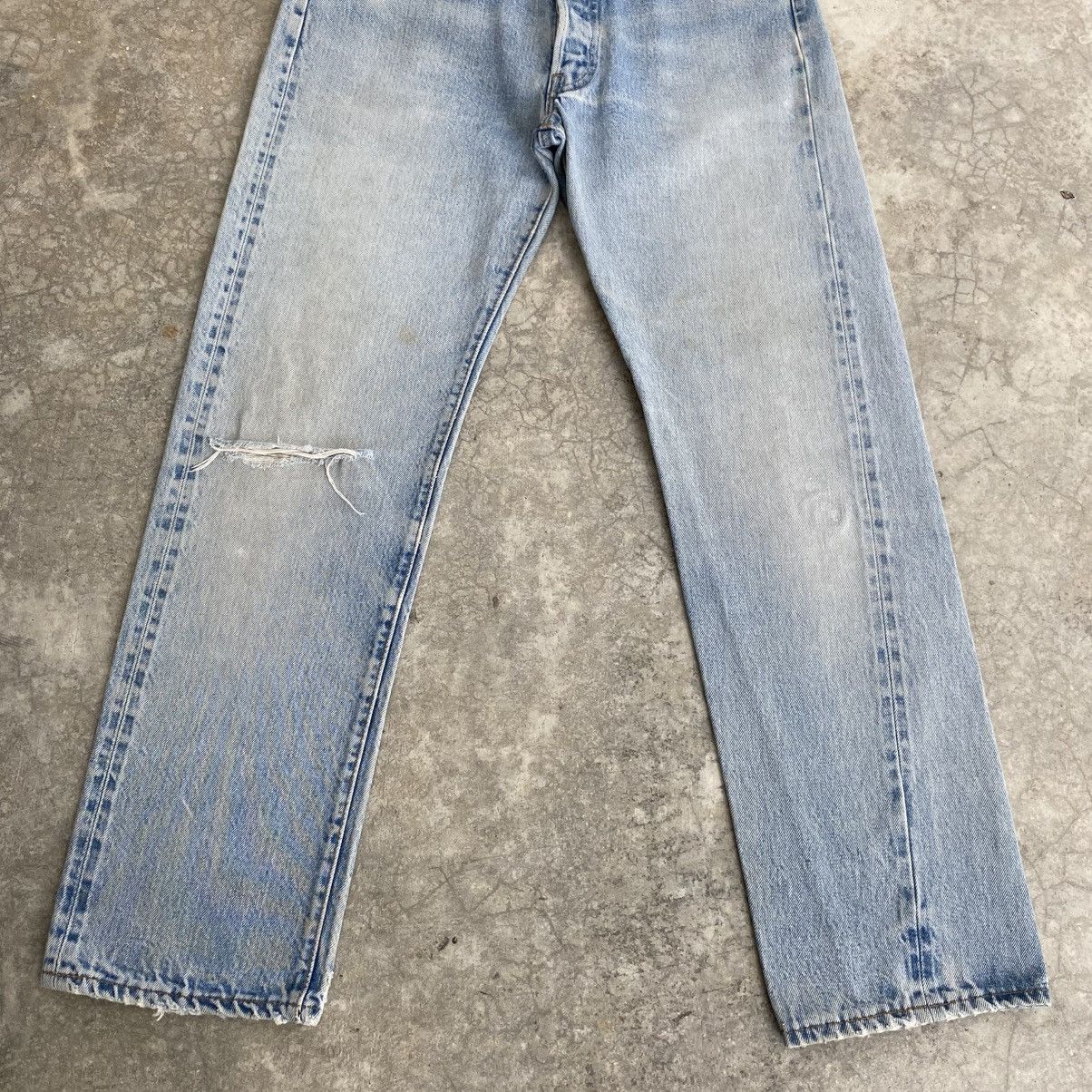 Levi's Vintage Levis 501 Stonewashed Blue Redline Distressed Jeans Size US 29 - 5 Thumbnail