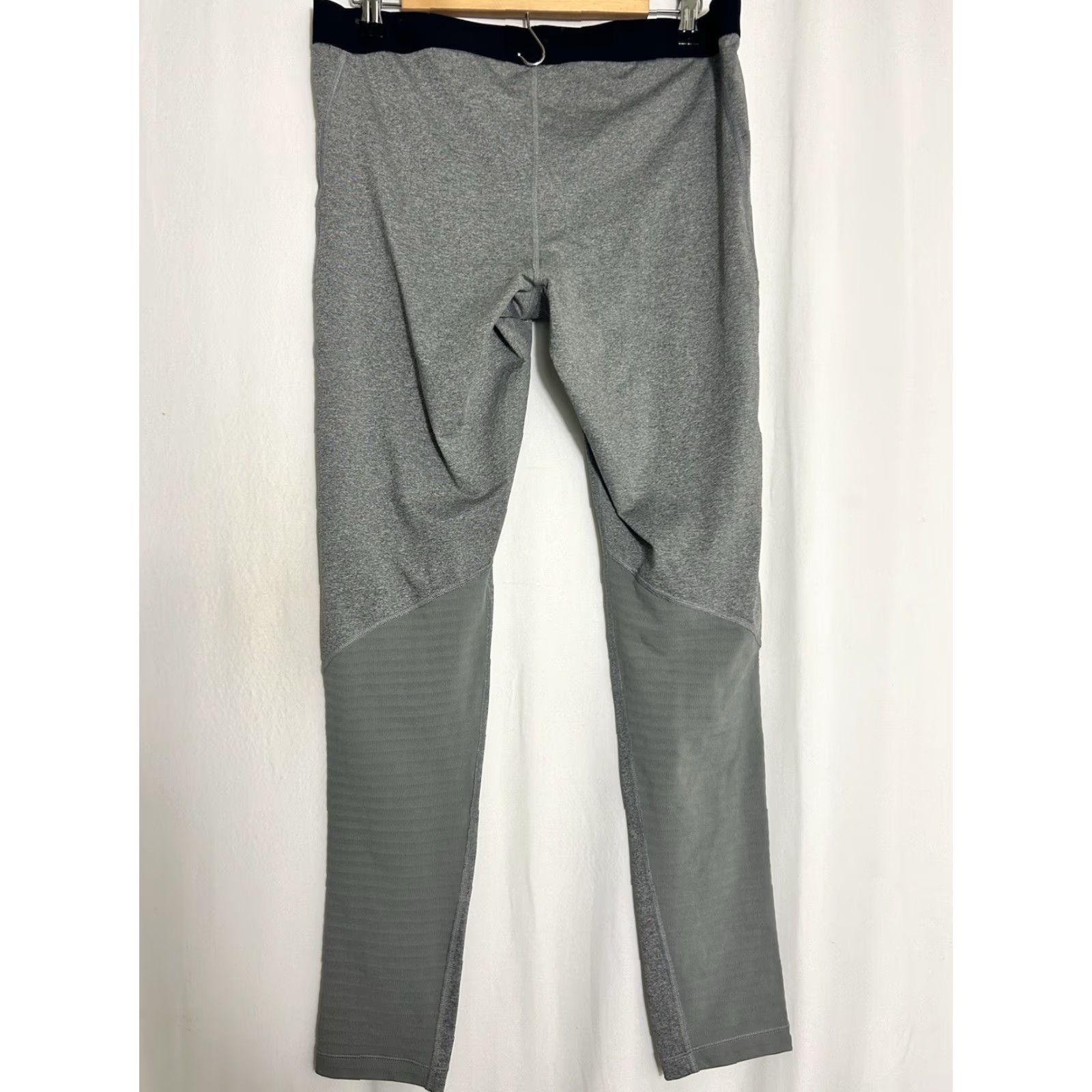 Nike Nike Dri-Fit Leggings Womens 2XL Gray Embroidered Compression Activewear Size 40" / US 18 - 6 Thumbnail
