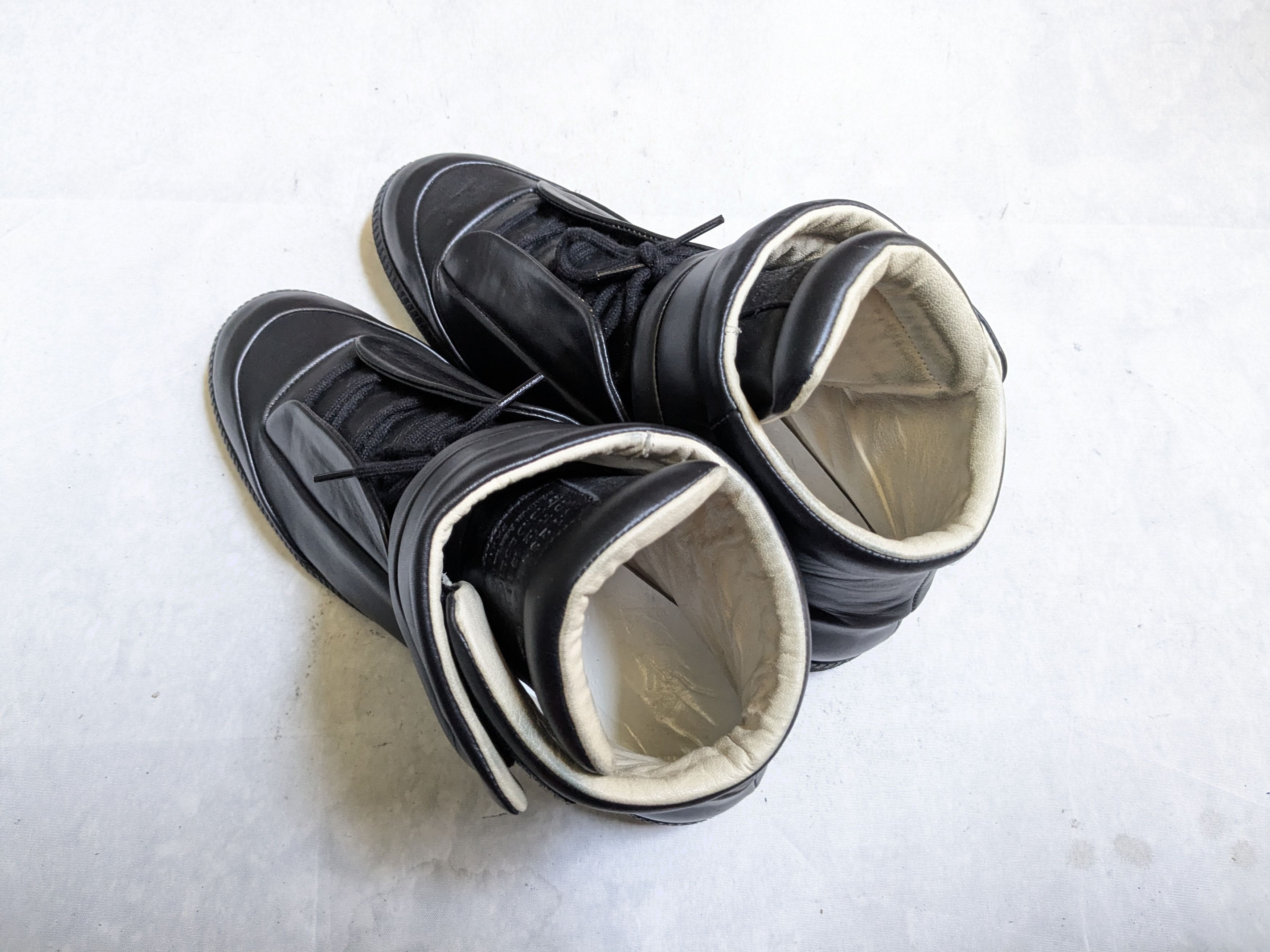 Maison Margiela Maison Margiela Future Black High Tops 10 43 Leather Size US 10 / EU 43 - 16 Thumbnail