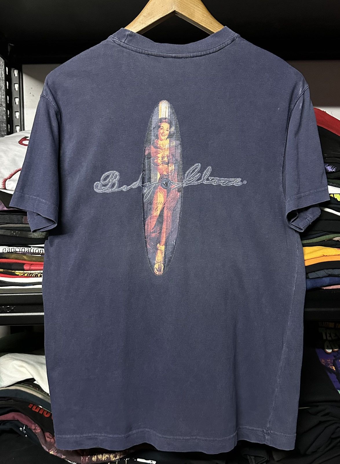Body Glove Vintage Body Glove Nekad Girl Sun Faded Tee Size US M / EU 48-50 / 2 - 2 Thumbnail