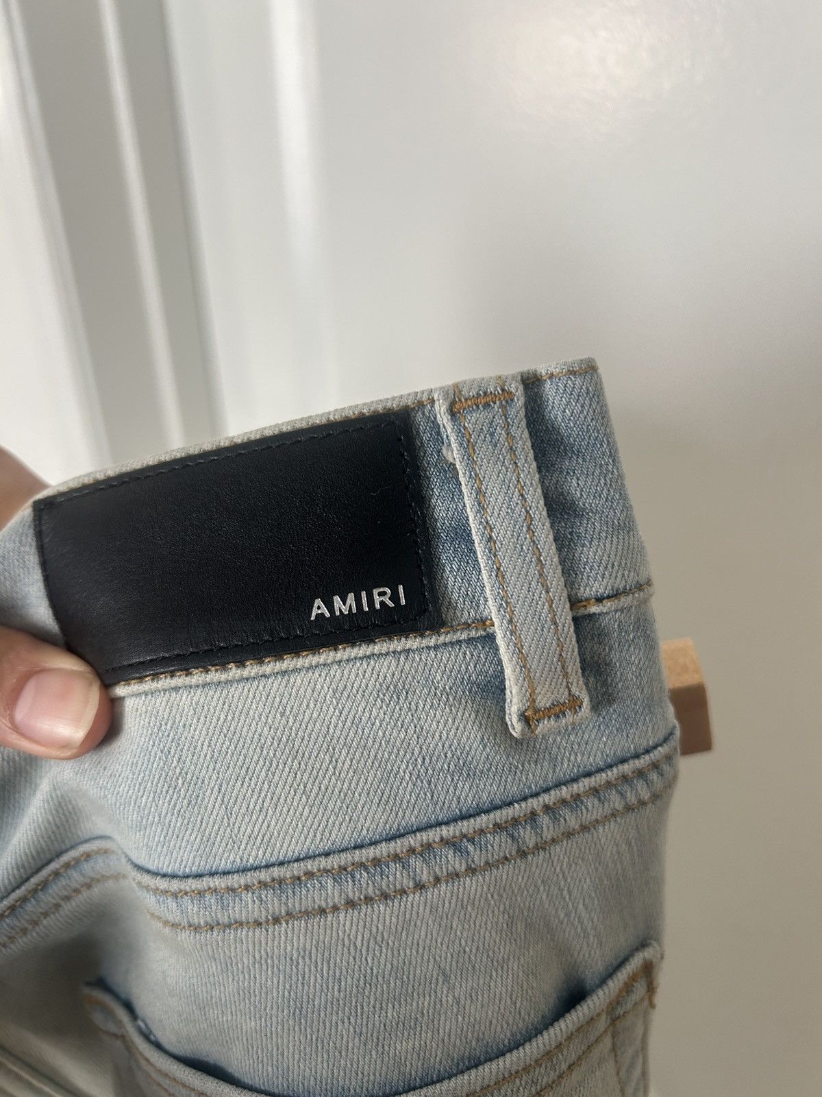 Amiri Amiri Track white Stripe Jeans light blue distressed knee Size US 33 - 4 Thumbnail