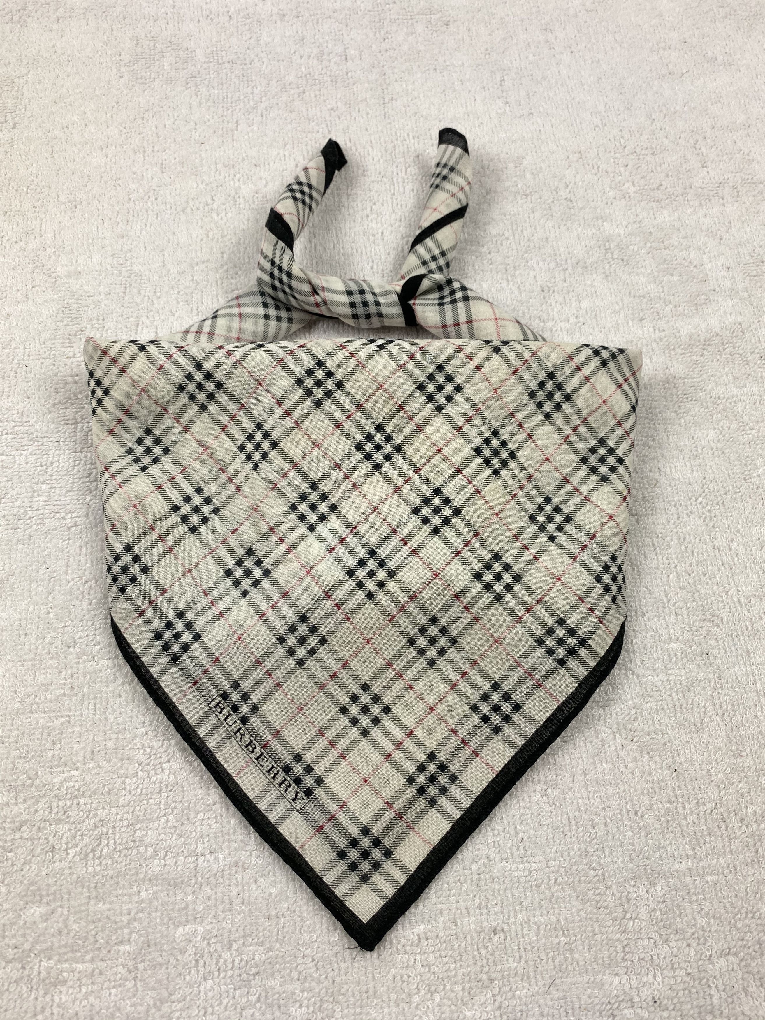 Burberry Burberry Handkerchief / Bandana / Neckerchief Size ONE SIZE - 2 Thumbnail