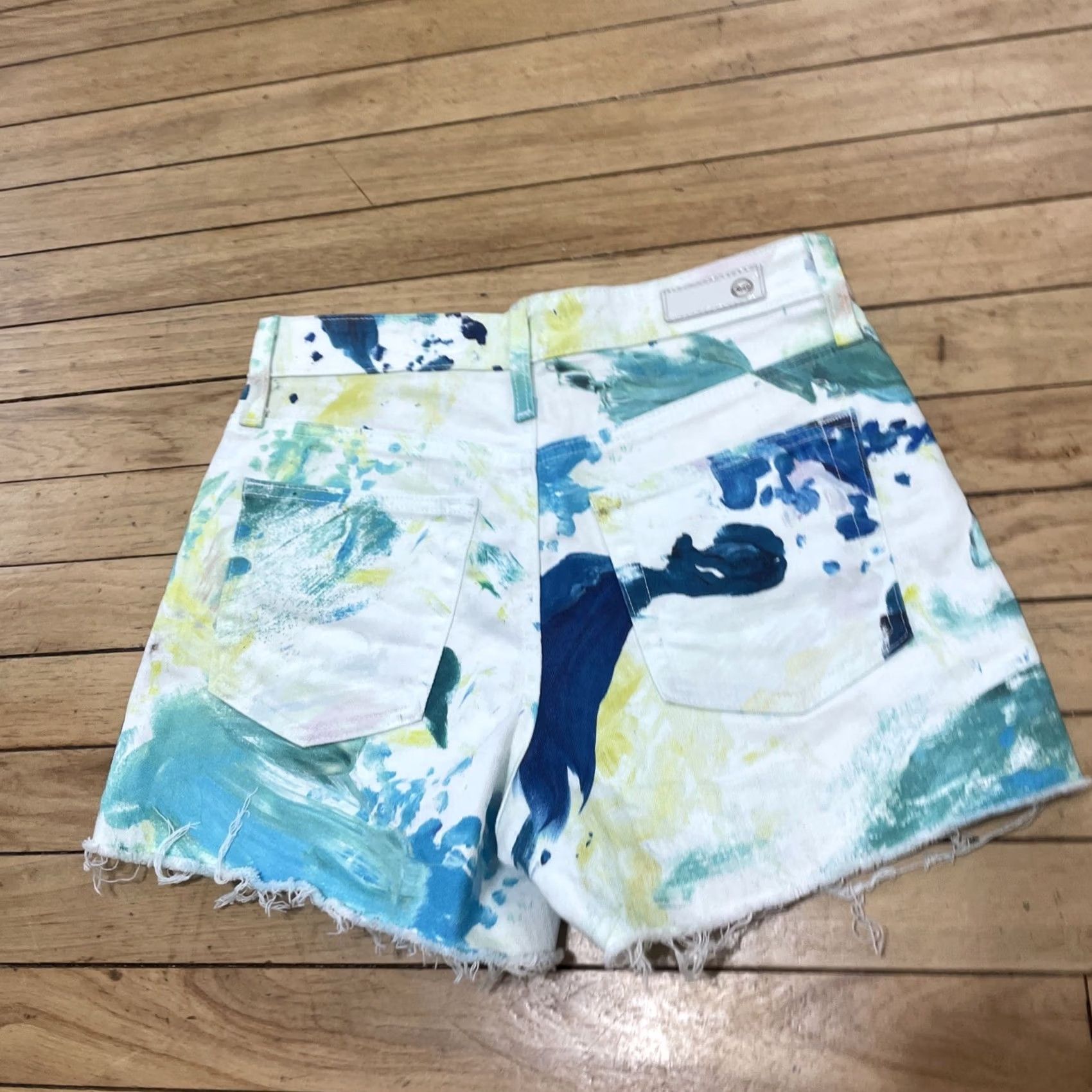 Vintage AG Adriano Goldschmied Alexxis Shorts Women 27R High Rise Wedgie White Green Art Casual Denim 5-Pocket Boho Festival 90s Mens Womens Girls Boys Size 27" / US 4 / IT 40 - 4 Thumbnail