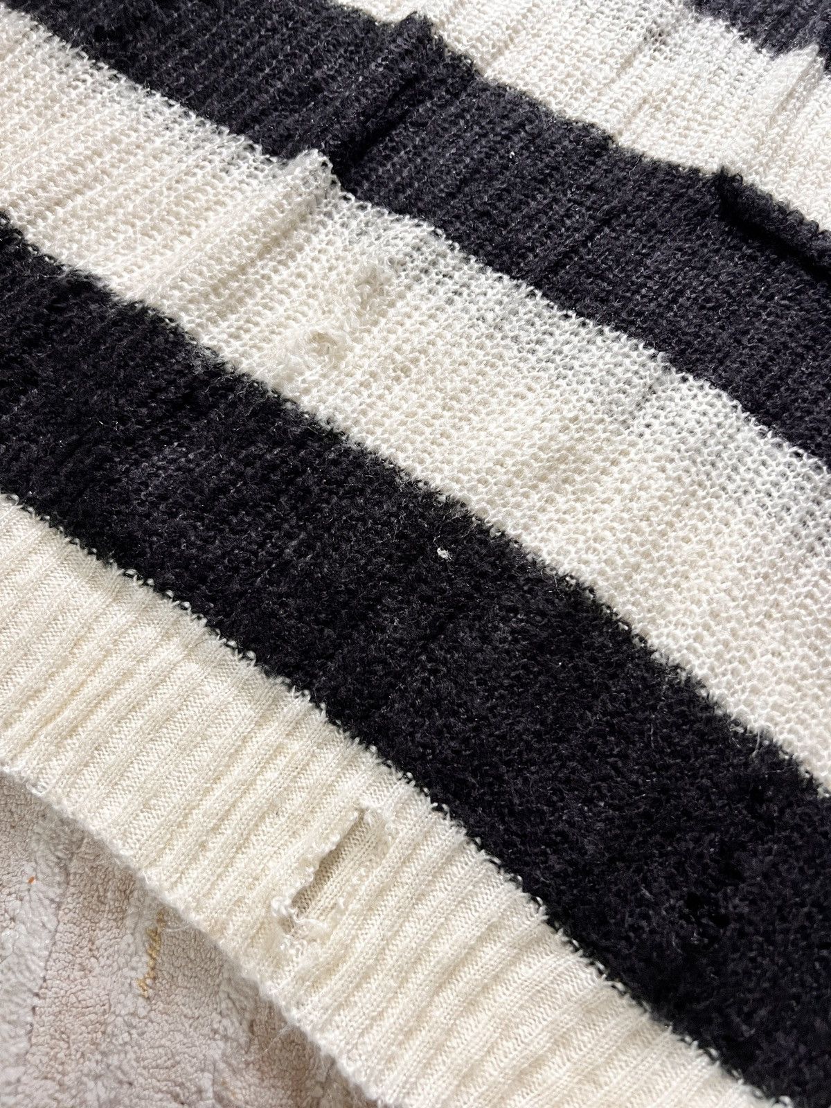Vintage Vintage Stripe Knitted Distressed Punk Sleeveless Sweater Size US M / EU 48-50 / 2 - 6 Thumbnail