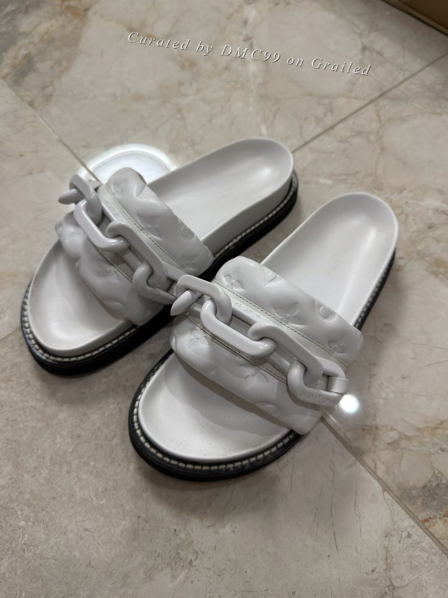 Louis Vuitton Louis Vuitton White Chain Slippers Size US 6 / IT 36 - 1 Thumbnail