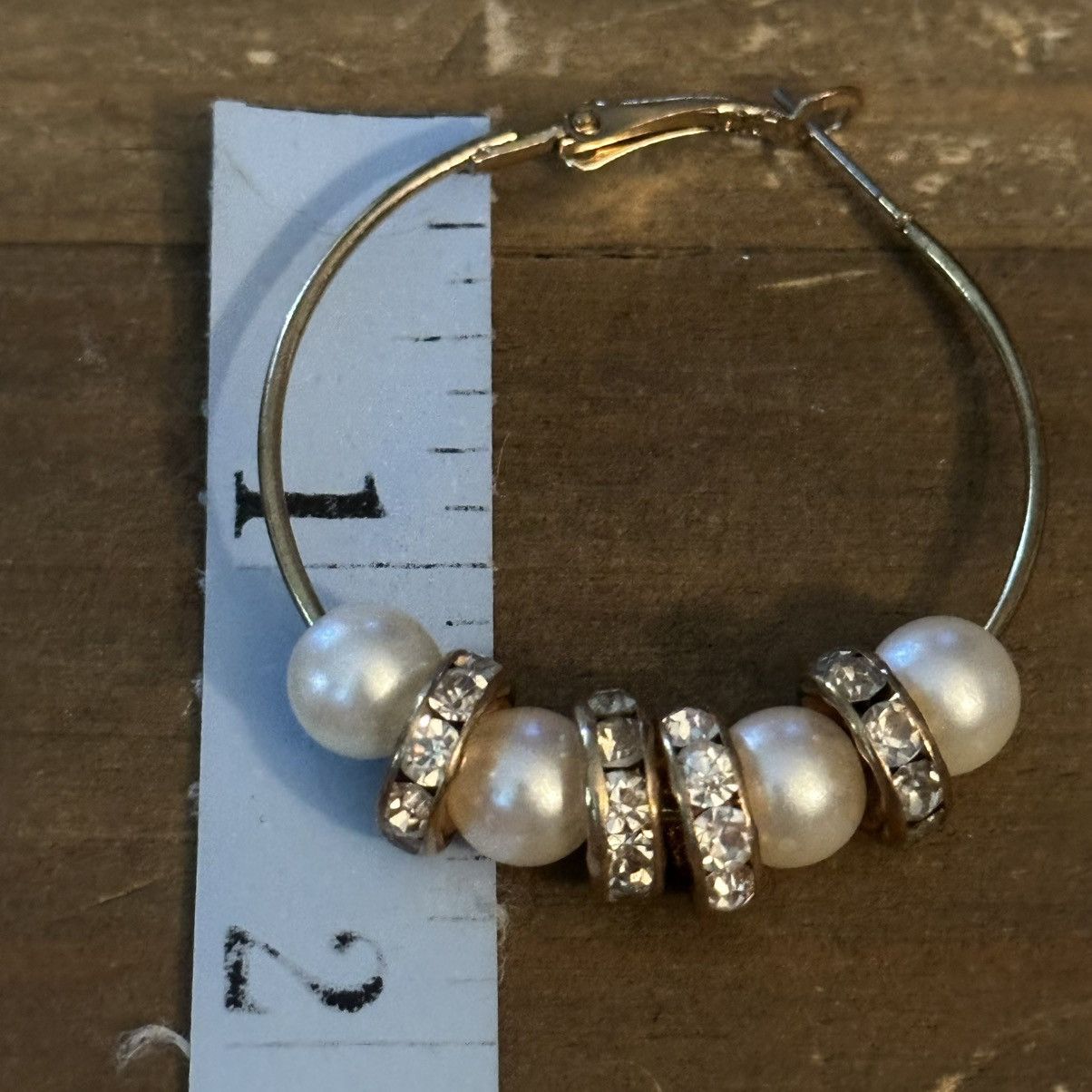 Other Gold tone pearls and rhinestones hoop earrings Size ONE SIZE - 4 Thumbnail