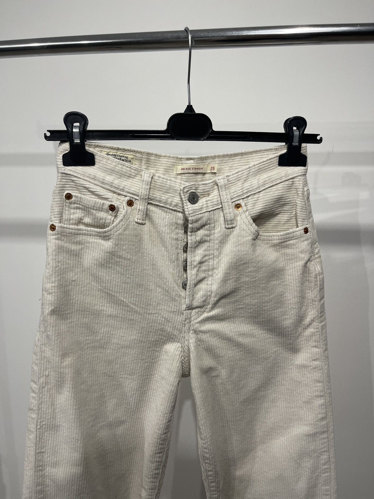 Levi's Levi’s premium corduroy pants rib cage straight W25 Size 25" / US 0 / IT 36 - 2 Thumbnail
