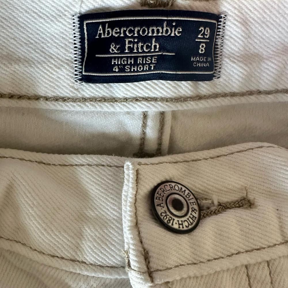Abercrombie & Fitch Abercrombie & Fitch High-Rise Denim Frayed Shorts White 29/8 Size 29" - 8 Thumbnail