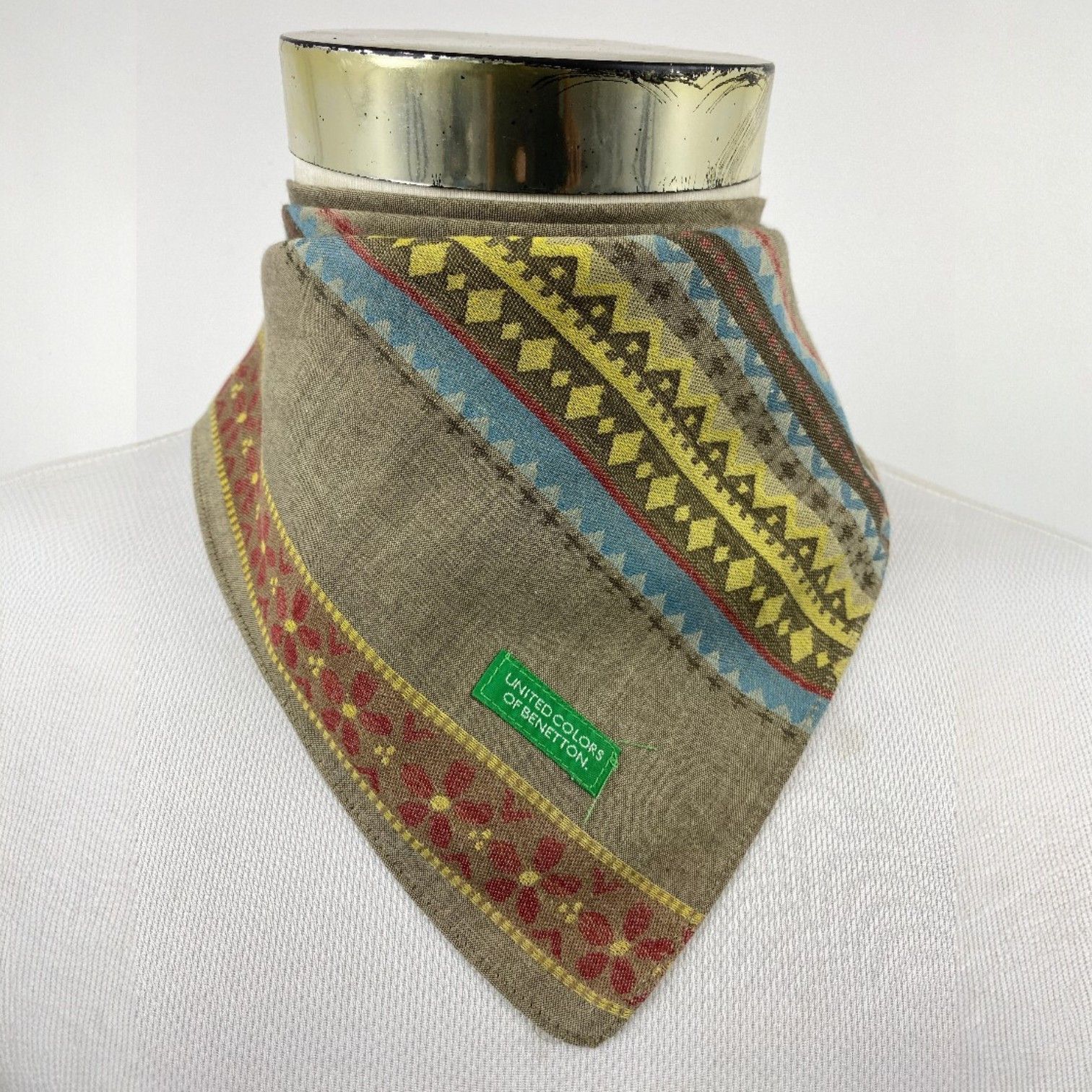 United Colors Of Benetton United Color Of Benetton Handkerchief / Neckerchief HKC1154 Size ONE SIZE - 1 Thumbnail
