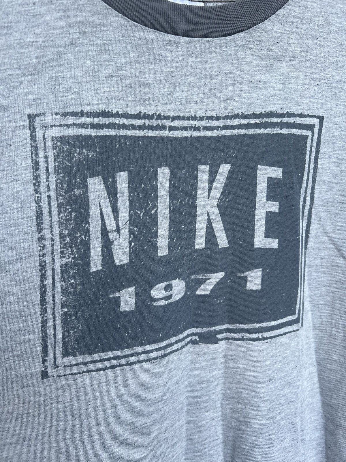 Nike Vintage Nike T Shirt Big Logo Swoosh Y2K Size US M / EU 48-50 / 2 - 12 Thumbnail