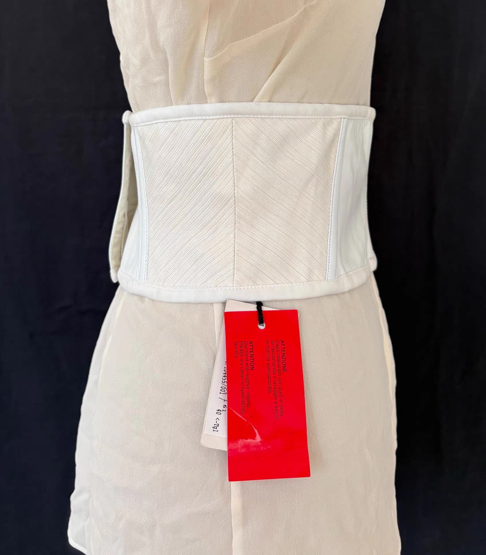 Versace Gianni Versace Genuine Leather Panel Waist Cincher。Ｑ21 Size M / US 6-8 / IT 42-44 - 3 Thumbnail
