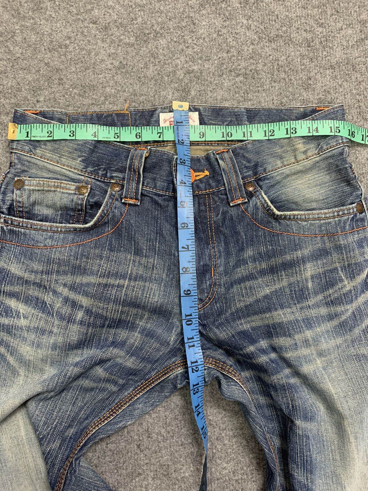 Edwin DISTRESSED EDWIN VINTAGE XV FADED BLUE. Size US 31 - 11 Thumbnail