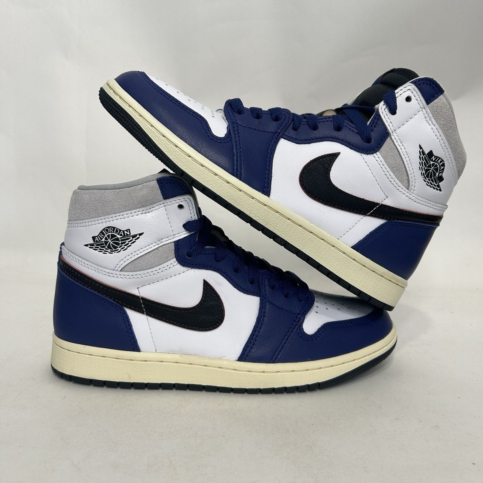 Nike Nike Air Jordan 1 High Retro OG “Rare Air/Blue White” Size US 8 / EU 41 - 1 Thumbnail