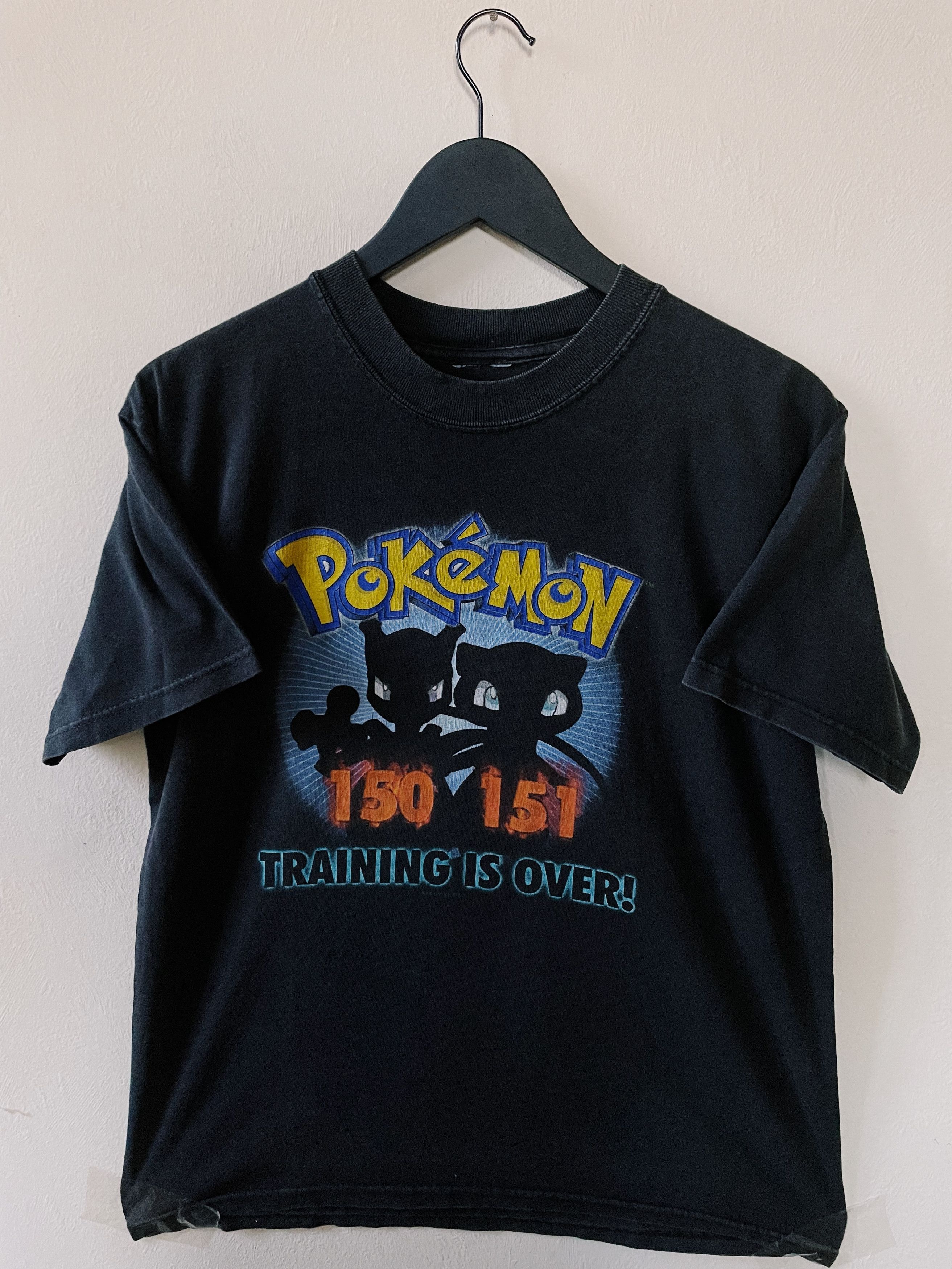 Image of Vintage 1999 Nintendo Pokemon Mewtwo / Mew T-Shirt Black, Men's (Size Small)