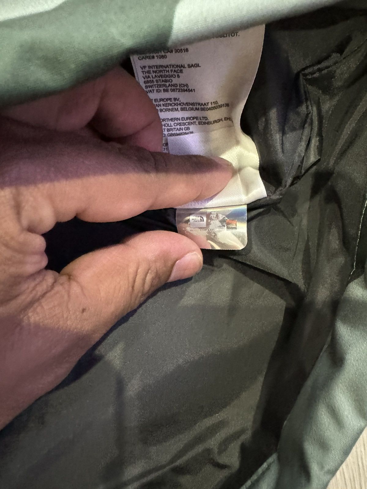 Kaws × The North Face KAWS X THE NORTH FACE 1986 MOUNTAIN JACKET BALSAM GREEN Size US L / EU 52-54 / 3 - 8 Thumbnail