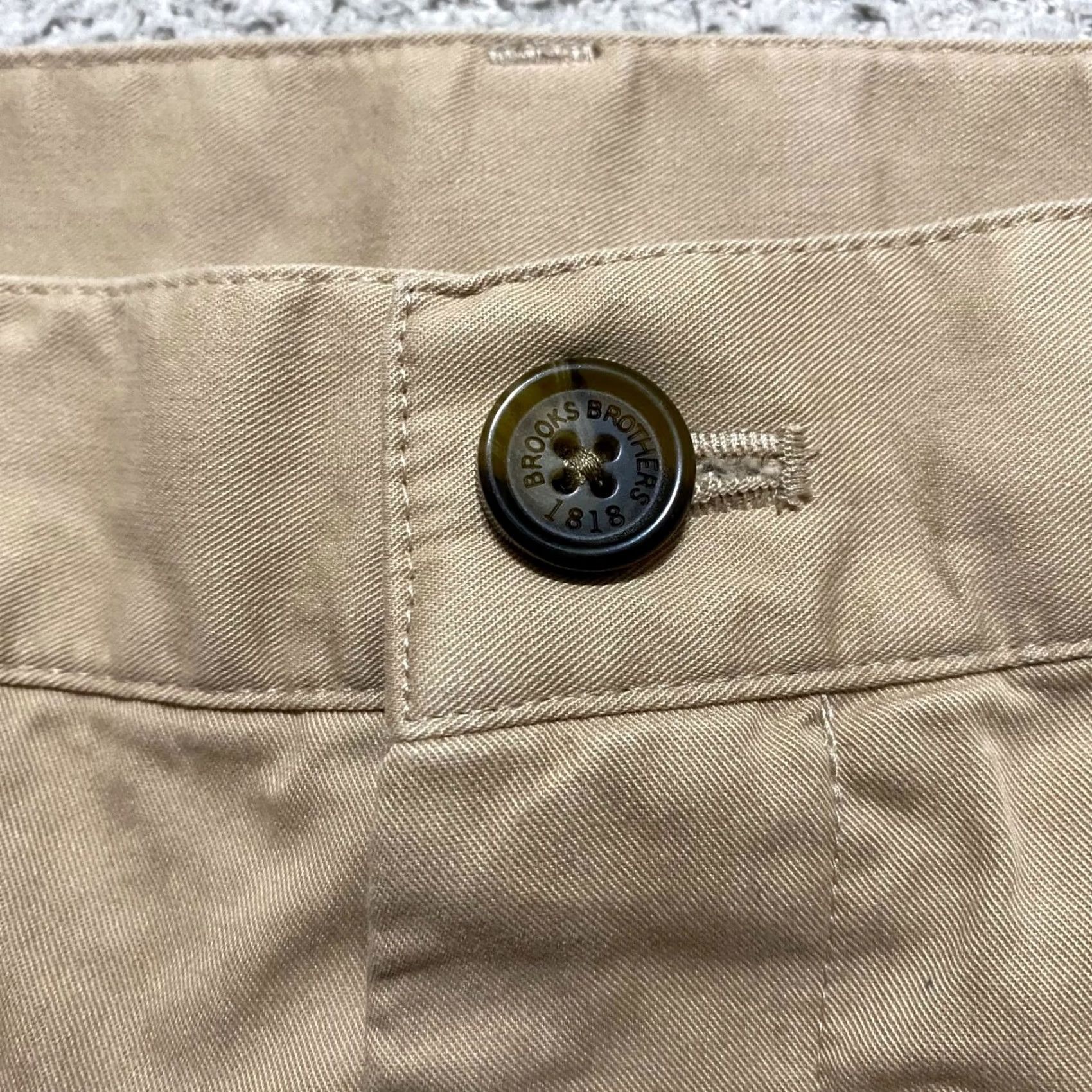 Brooks Brothers Brooks Brothers Mens Shorts Beige Chino Inseam 8" Mid Rise Pockets Casual Size 40 Regular Size US 40 / EU 56 - 7 Thumbnail