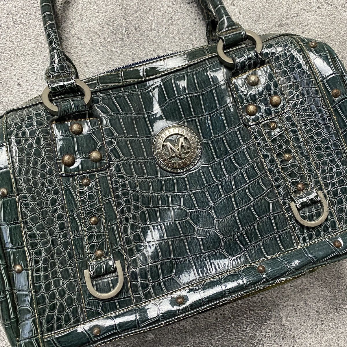 Japanese Brand 2000s Glossy Croc Pattern Structured Handbag Size ONE SIZE - 2 Thumbnail