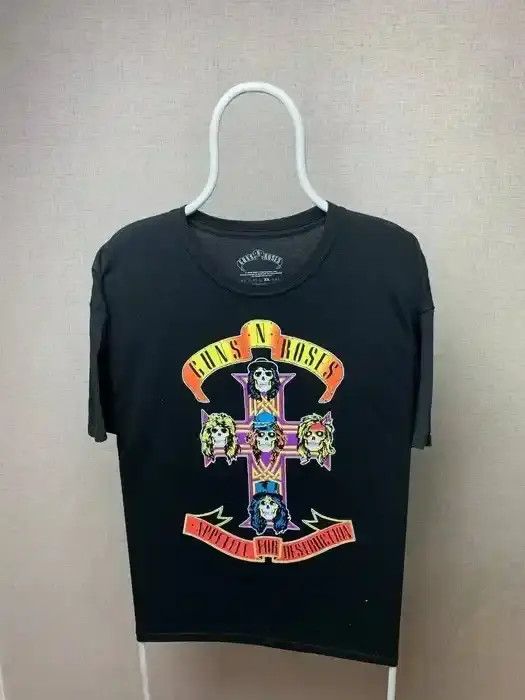Guns N' Roses Guns N roses T-shirt rock vintage size XL band tee Size US XL / EU 56 / 4 - 1 Thumbnail