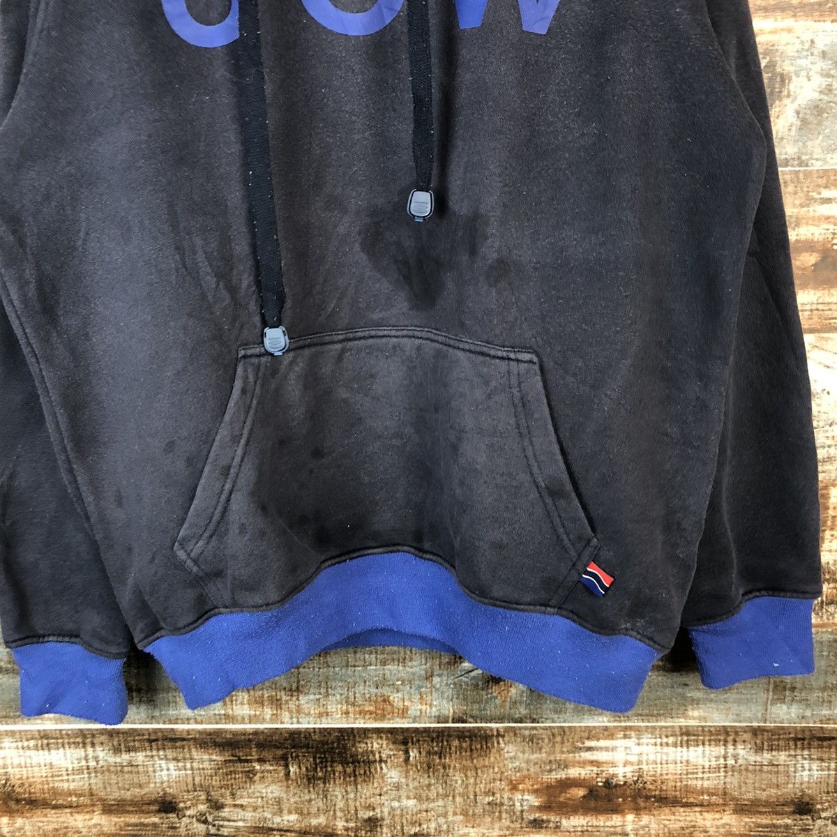 Japanese Brand UOW Black sweatshirt Hoodie #A2030 Size US L / EU 52-54 / 3 - 6 Thumbnail