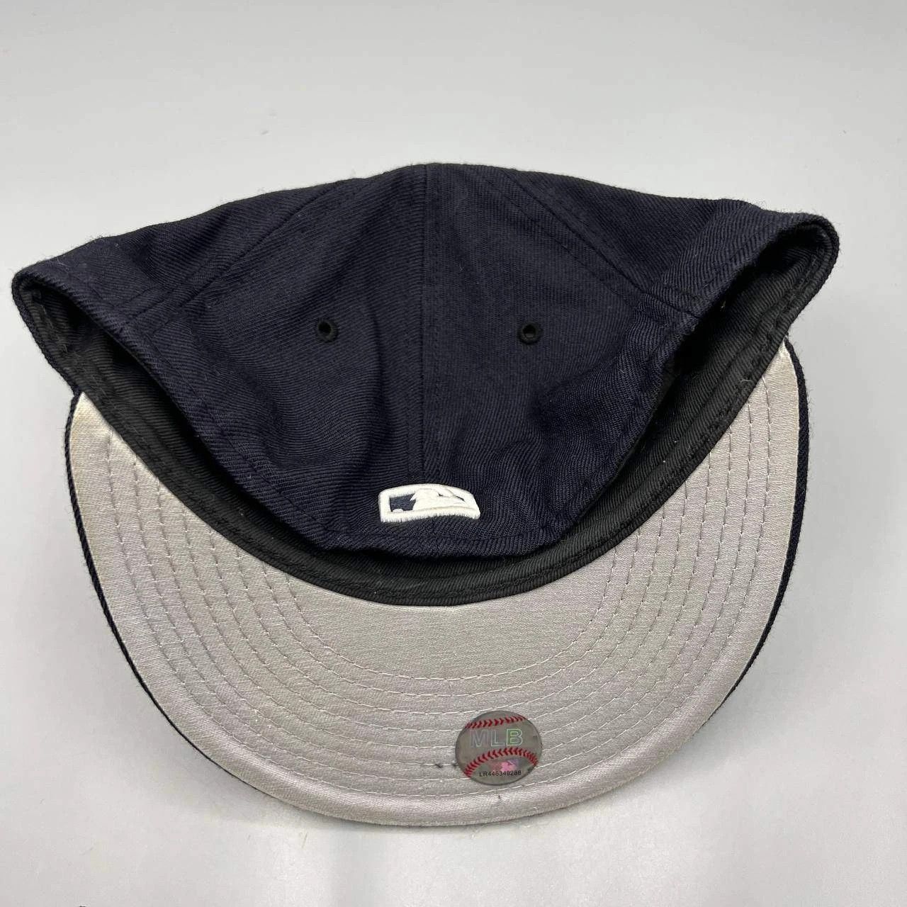 New Era New York Mets Hat Men 7 3/8 Black Gray Embroidered Fitted Size ONE SIZE - 3 Thumbnail