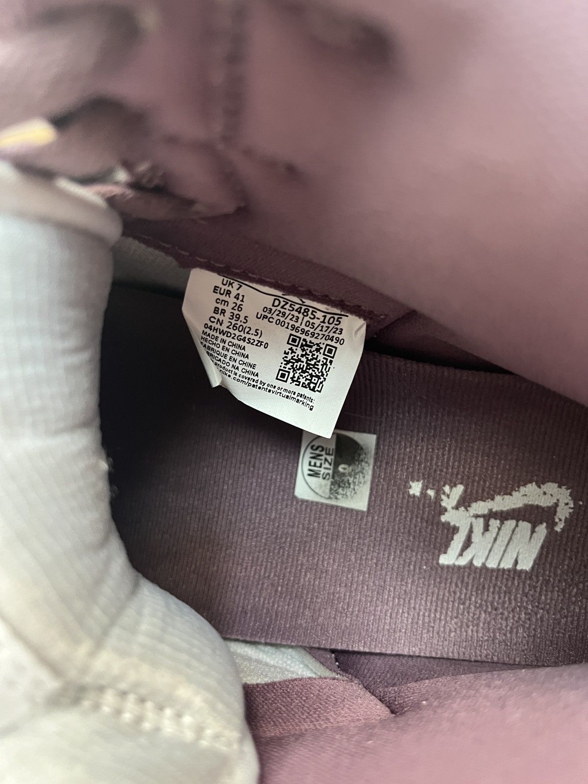 Jordan Brand × Nike Jordan 1 Retro High Mauve Size US 8 / EU 41 - 7 Thumbnail