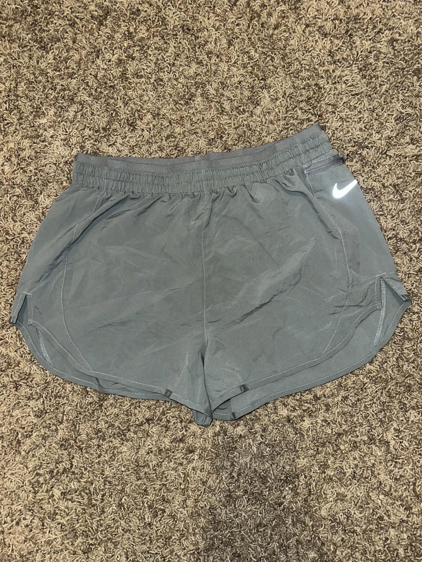 Nike Nike Tempo Luxe Women's 8cm Running Shorts Size 32" / US 10 / IT 46 - 1 Thumbnail