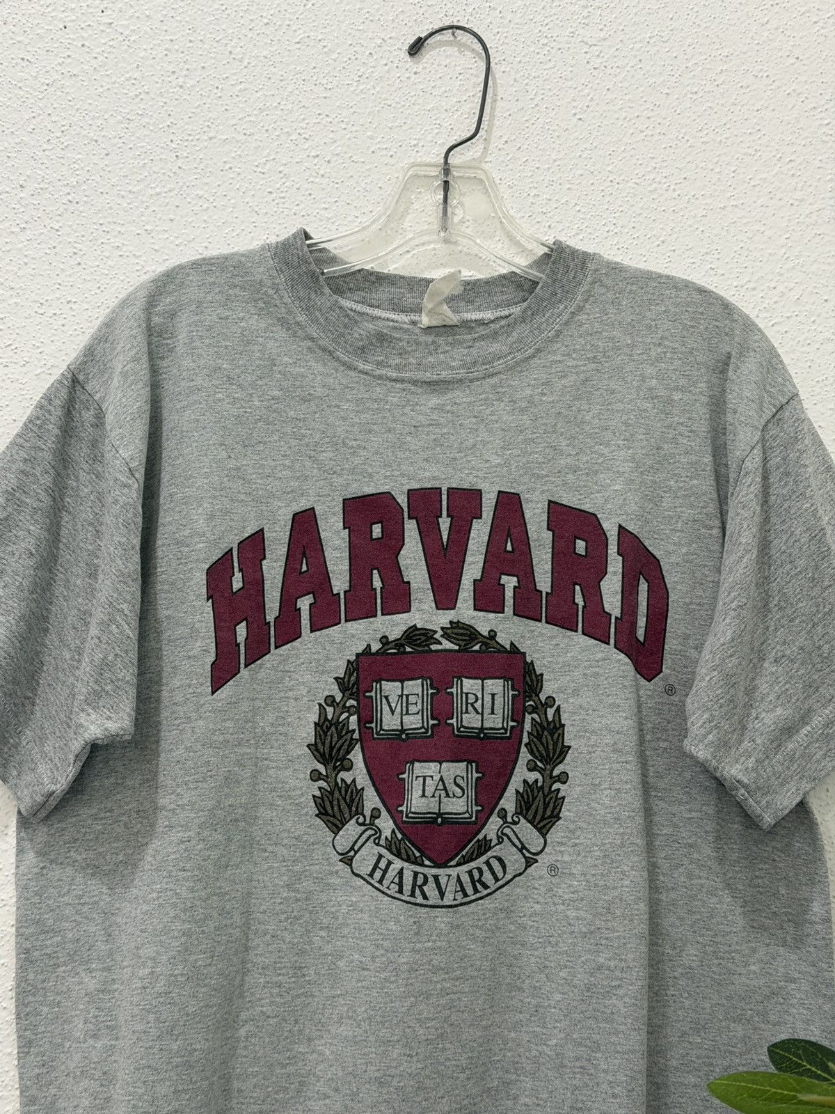 Vintage Vintage 70s 80s HARVARD UNIVERSITY Ve Ri Tas Tee Medium Size US M / EU 48-50 / 2 - 2 Thumbnail