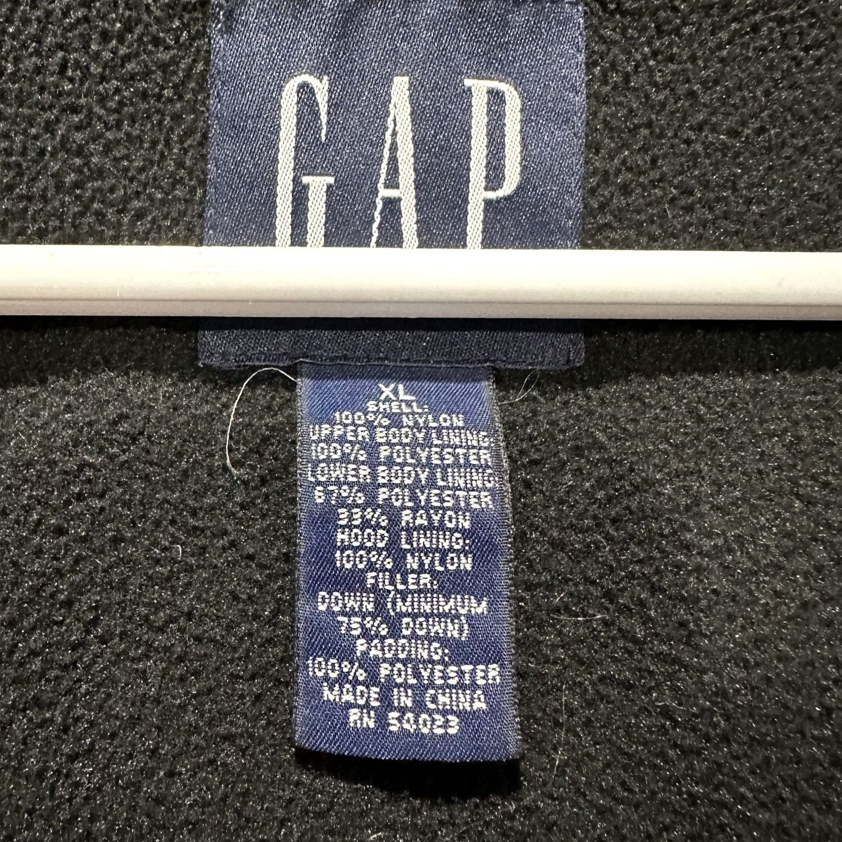 Gap VINTAGE Gap Vest Jacket Men XL Navy Puffer Lined Full Zip Down Hooded Winter Charm? Size US XL / EU 56 / 4 - 4 Thumbnail