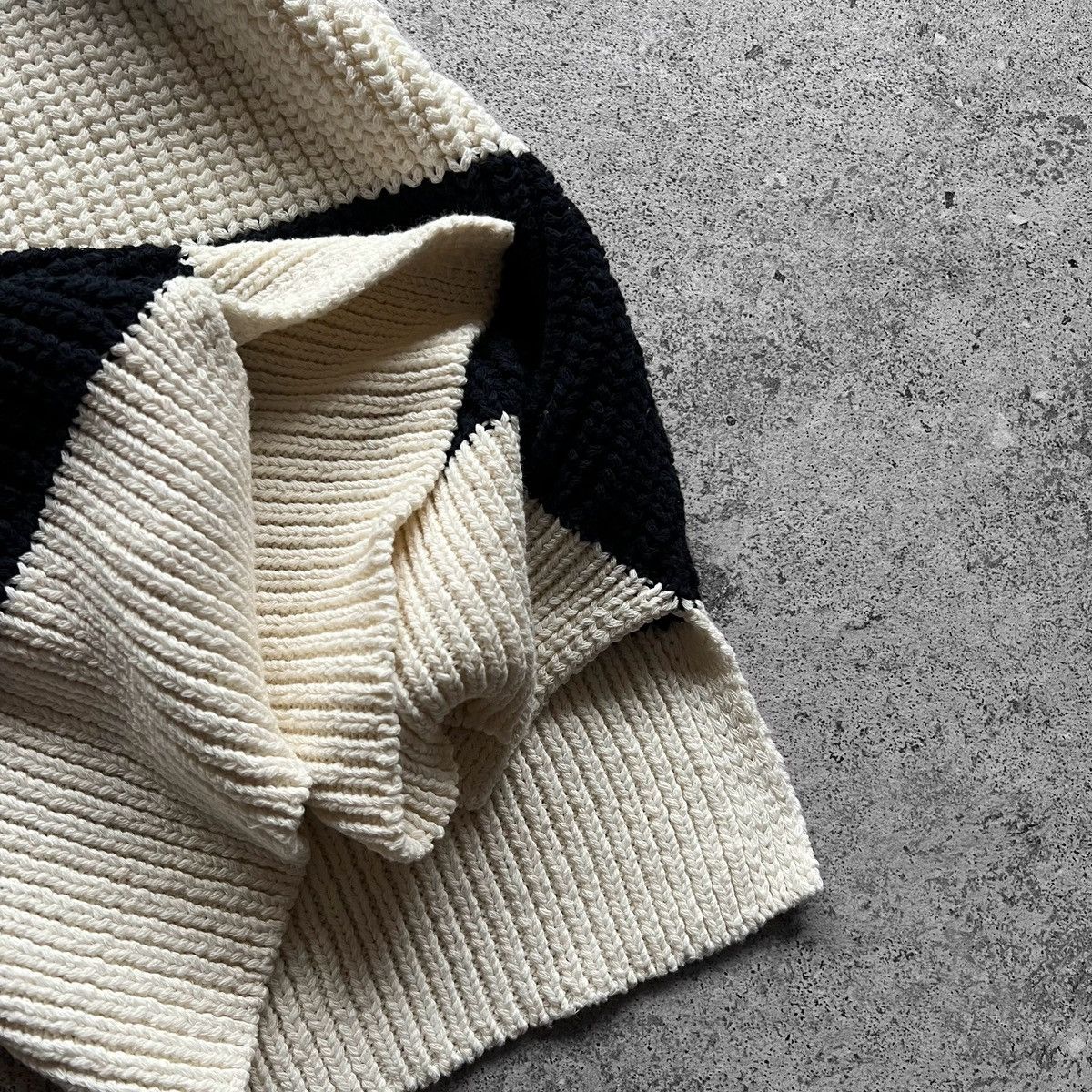 Designer × Zara Zara Womens Knit Sweater Vest Striped Black White Size S / US 4 / IT 40 - 3 Thumbnail