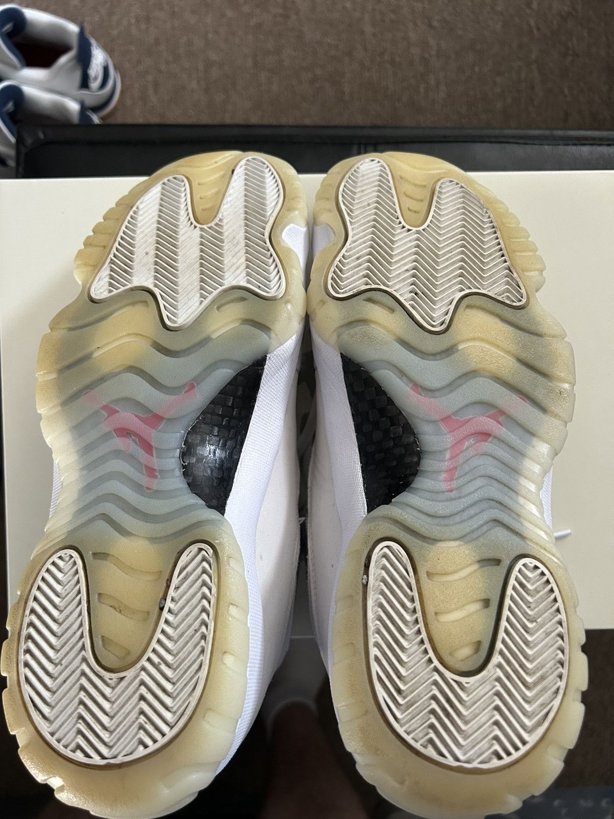 Jordan Brand × Nike Jordan 11 platinum tint Size US 9.5 / EU 42-43 - 4 Thumbnail