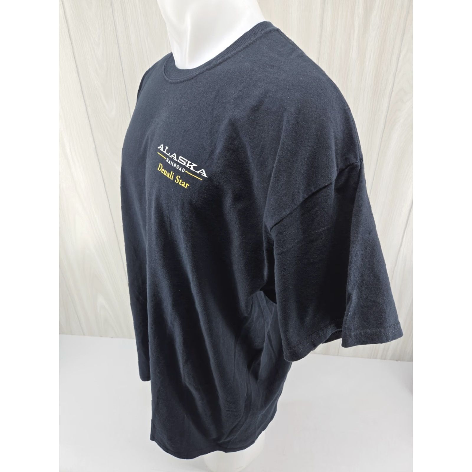 Gildan The Alaska Railroad Denali Star Shirt Mens 2XL Black Size US XXL / EU 58 / 5 - 5 Thumbnail