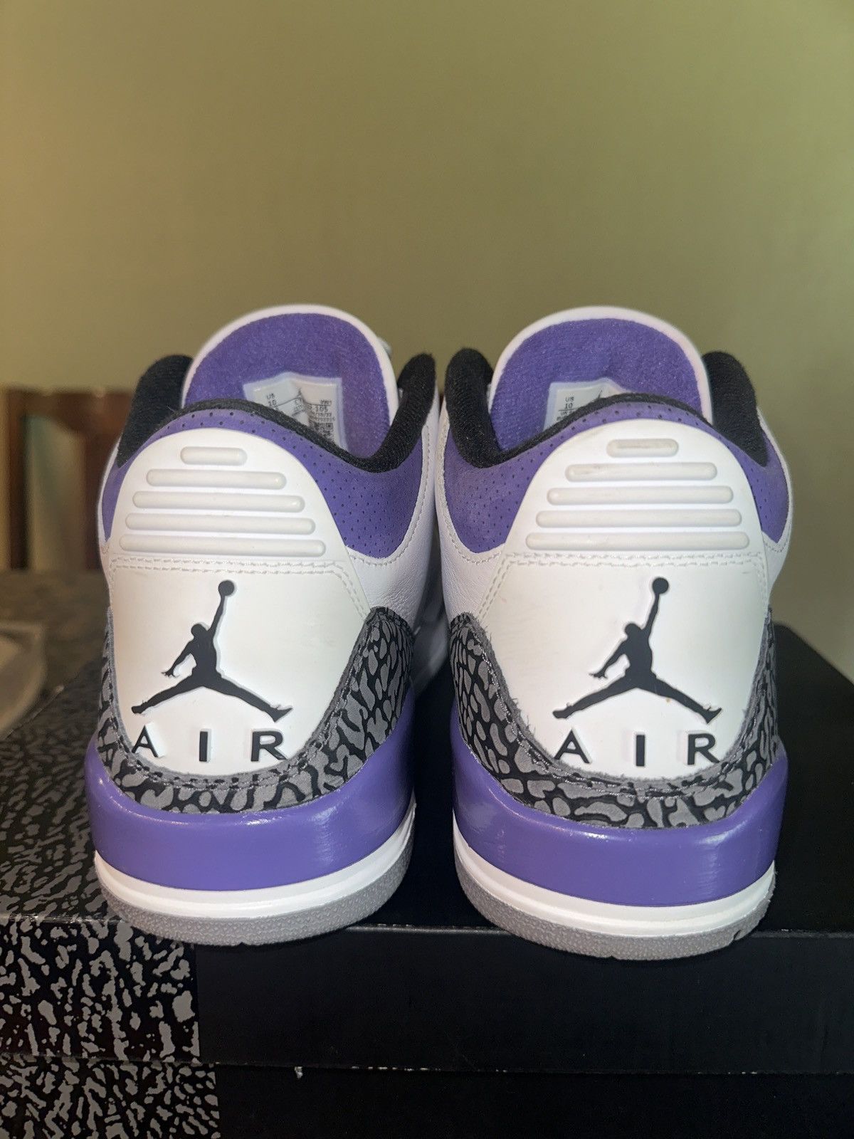 Jordan Brand × Nike Jordan 3 Iris Size US 10 / EU 43 - 2 Thumbnail