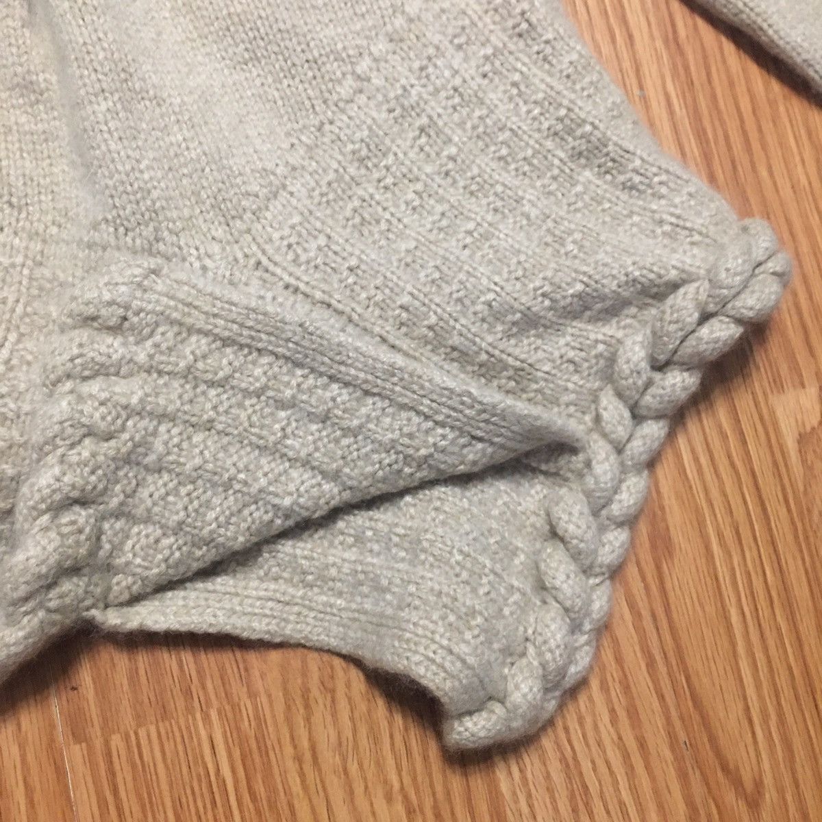 Oscar De La Renta Oscar De La Renta Cashmere Knit Sweater Size S Size S / US 4 / IT 40 - 13 Thumbnail