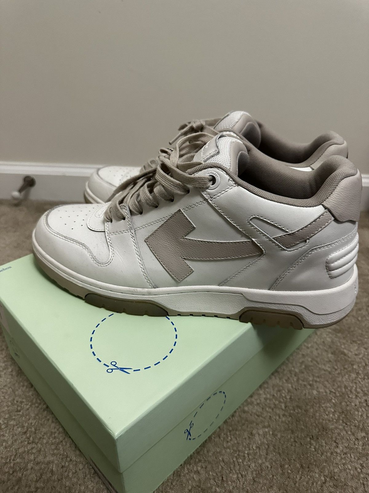 Off-White Off White ‘Out of Office’ sneakers Size US 12 / EU 45 - 2 Thumbnail