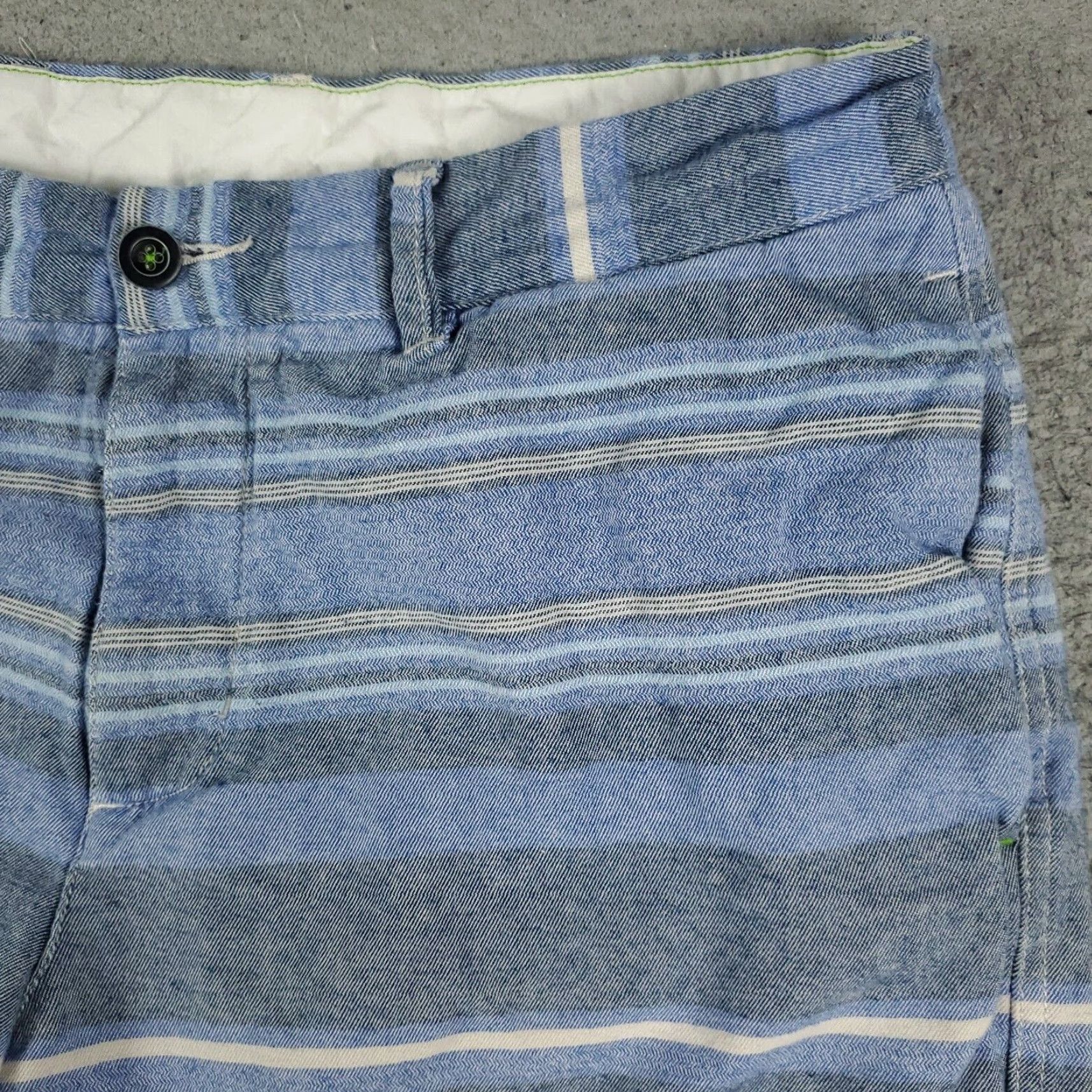 Tommy Bahama VINTAGE Tommy Bahama Shorts Mens Size 36 Blue Striped Cotton Chino Flat Front Casual Men's Size US 36 / EU 52 - 3 Thumbnail