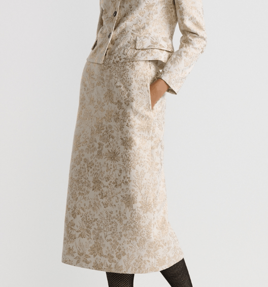 Dior o1w1db10326 511J49 Mid-Length Skirt in White/Gold Size 27" / US 4 / IT 40 - 6 Thumbnail
