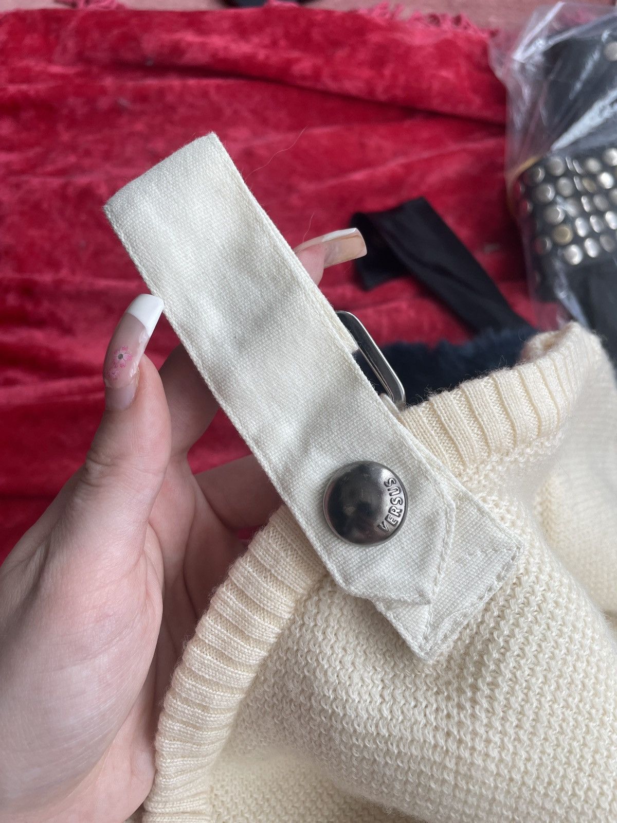 Versus Versace VERSUS VERSACE UTILITY STYLE SLEEVELESS KNIT TANK Size S / US 4 / IT 40 - 2 Thumbnail